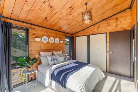 Photo of property in 10 Jane Street, Waikanae Beach, Waikanae, 5036