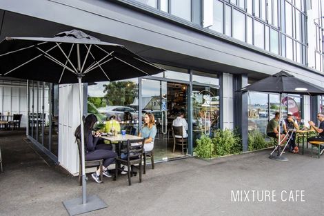 Photo of property in 2/436 Maunganui Road, Mount Maunganui, 3116