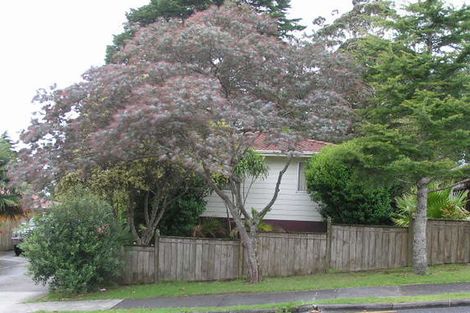Photo of property in 11 Garton Drive, Massey, Auckland, 0614