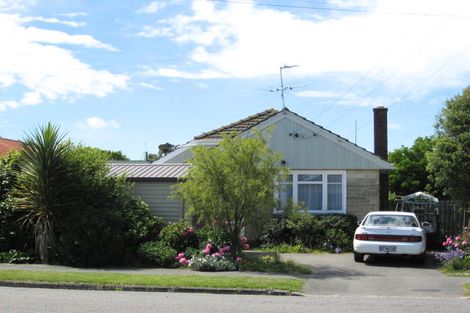 Photo of property in 6 Wittys Road, Avonhead, Christchurch, 8042