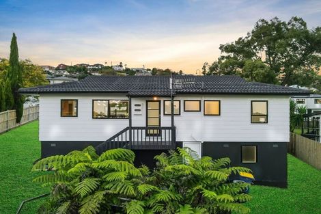 Photo of property in 87 West Harbour Drive, West Harbour, Auckland, 0618