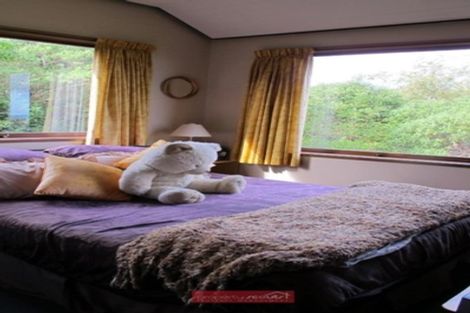 Photo of property in 122 Larnach Road, Vauxhall, Dunedin, 9013