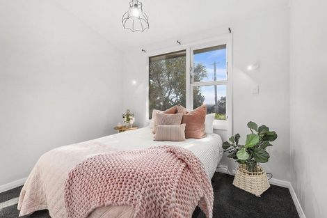 Photo of property in 44 Kahu Road, Paremata, Porirua, 5024