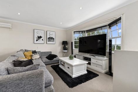 Photo of property in 16 Kintara Drive, Massey, Auckland, 0614
