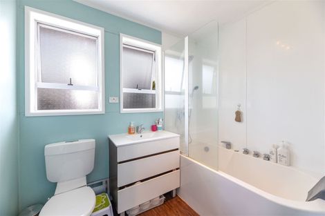 Photo of property in 6 Avro Crescent, Hornby, Christchurch, 8042