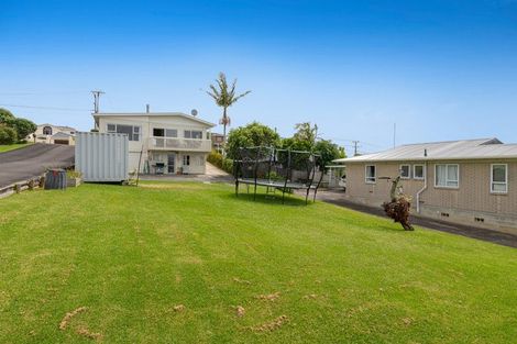 Photo of property in 1031 Whangaparaoa Road, Tindalls Beach, Whangaparaoa, 0930