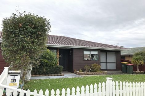 Photo of property in 1/81 Aviemore Drive, Highland Park, Auckland, 2010