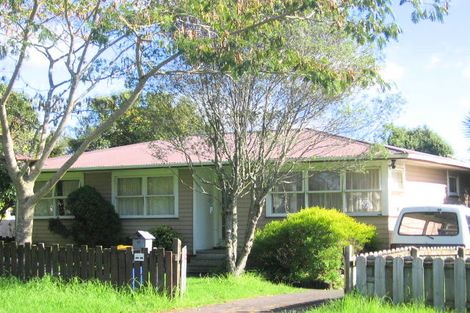 Photo of property in 17 Coburg Street, Henderson, Auckland, 0612