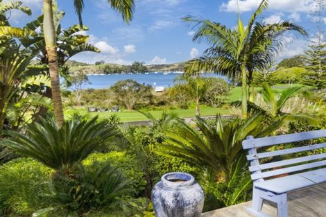 Photo of property in 15 Martin Road, Matakana, Warkworth, 0985