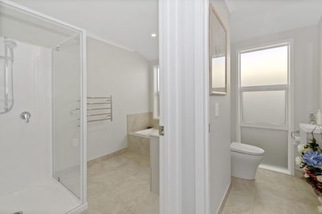Photo of property in 14 Walter Lawry Road, Paerata, Pukekohe, 2124