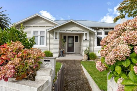 Photo of property in 25 Hospital Street, Dannevirke, 4930