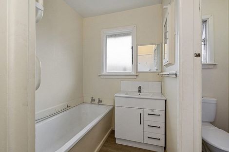 Photo of property in 5 Wentworth Street, Ilam, Christchurch, 8041