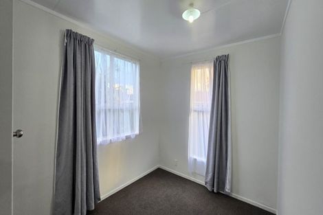 Photo of property in 87 Arimu Road, Papakura, 2110