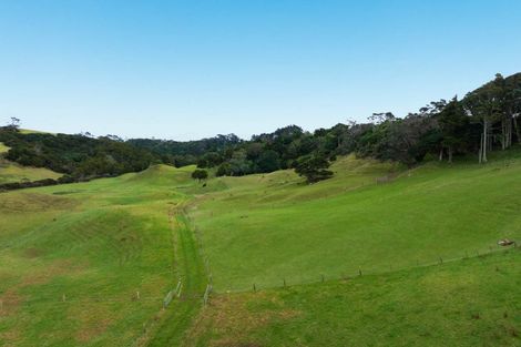 Photo of property in 34 Cemetery Road, Pollok, 2684