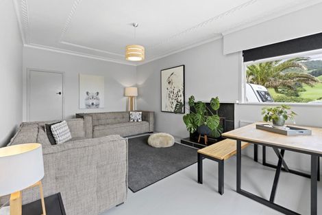 Photo of property in 1606 South Road, Tataraimaka, New Plymouth, 4374