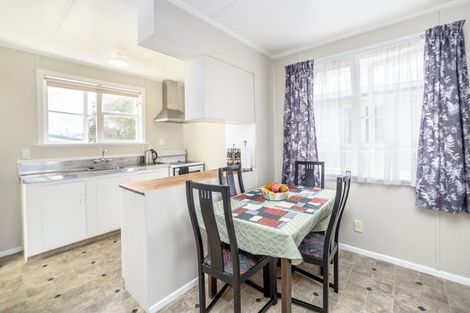 Photo of property in 84 Cameron Crescent, Masterton, 5810