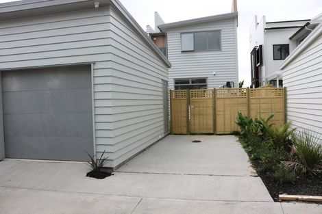 Photo of property in 94 Hobsonville Point Road, Hobsonville, Auckland, 0616