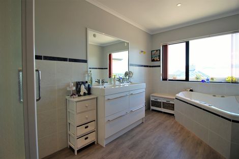 Photo of property in 22 Bodkin Road, Bridge Hill, Alexandra, 9320