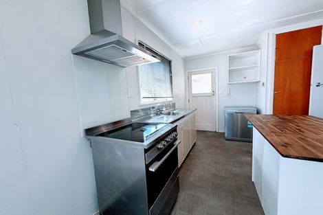 Photo of property in 68 Wainuiomata Road, Wainuiomata, Lower Hutt, 5014