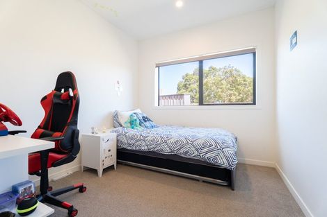 Photo of property in 2a Mapplebeck Street, Titahi Bay, Porirua, 5022