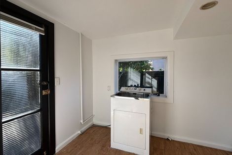 Photo of property in 27 Grassmere Street, Papanui, Christchurch, 8052