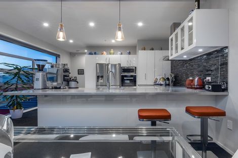 Photo of property in 10 Queen Street West, Levin, 5510