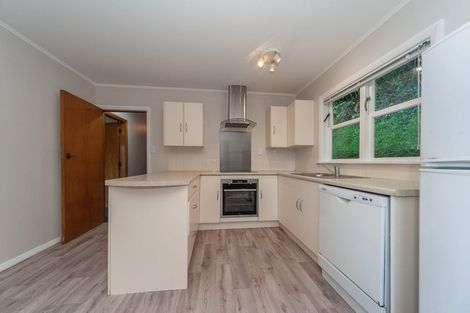 Photo of property in 54 Glenmore Street, Northland, Wellington, 6012