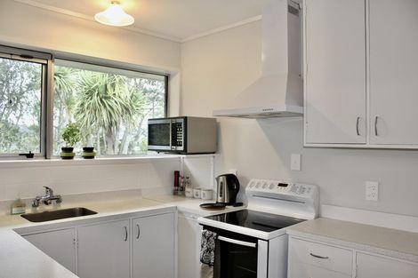 Photo of property in 70 Kaurilands Road, Titirangi, Auckland, 0604