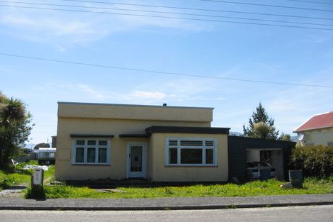 Photo of property in 6 The Esplanade, Westport, 7825