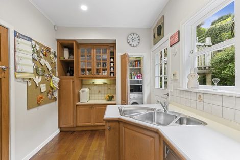 Photo of property in 31 Rangoon Street, Khandallah, Wellington, 6035