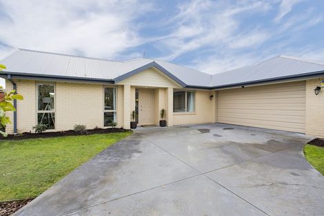 Photo of property in 22 Springwater Avenue, Northwood, Christchurch, 8051