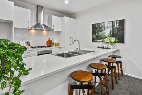 Photo of property in 27 Popokatea Drive, Takanini, 2112