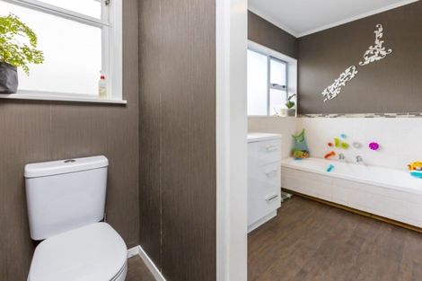 Photo of property in 5 Mitre Grove, Trentham, Upper Hutt, 5018