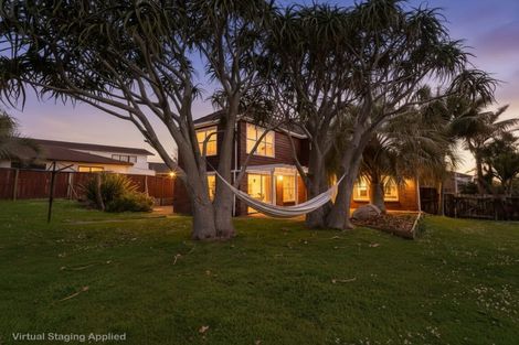 Photo of property in 3 Charles Prevost Drive, The Gardens, Auckland, 2105