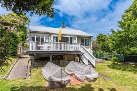 Photo of property in 25 Golf Road, Paraparaumu Beach, Paraparaumu, 5032