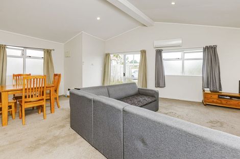 Photo of property in 22 Rimu Road, Mangere Bridge, Auckland, 2022