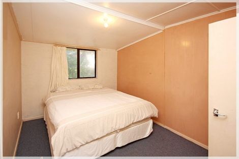 Photo of property in 6 Dustin Street, Foxton Beach, Foxton, 4815