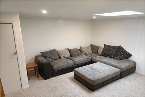Photo of property in 8 Finch Street, One Tree Point, 0118
