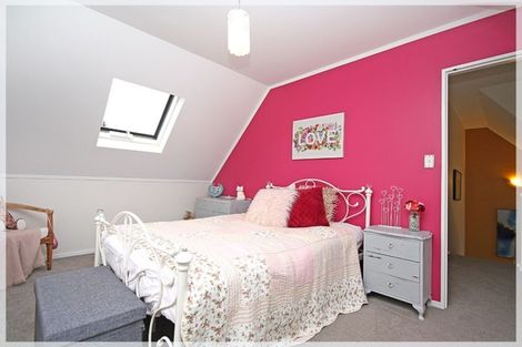 Photo of property in 10 Guildford Street, Levin, 5510