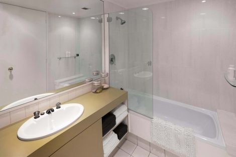 Photo of property in Highwic, 32u5 Hobson Street, Thorndon, Wellington, 6011