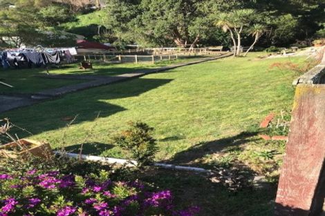 Photo of property in 52 Happy Valley Road, Owhiro Bay, Wellington, 6023