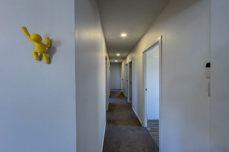 Photo of property in 39a Fairclough Road, Beach Haven, Auckland, 0626