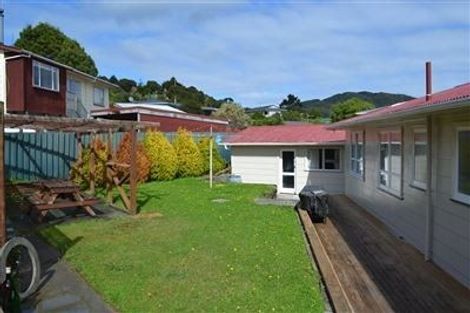 Photo of property in 8 Manurewa Grove, Wainuiomata, Lower Hutt, 5014
