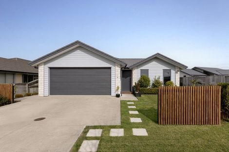 Photo of property in 14 Rotomanu Place, Pyes Pa, Tauranga, 3112