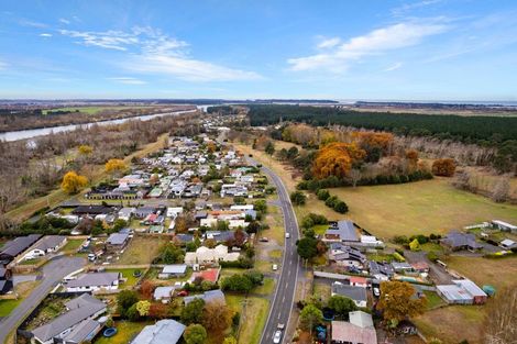 Photo of property in 129 Kainga Road, Kainga, Christchurch, 8083