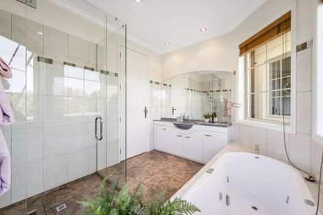 Photo of property in 204 Broomfields Road, Whitford, Howick, 2571