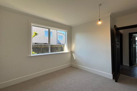 Photo of property in 27 Grassmere Street, Papanui, Christchurch, 8052