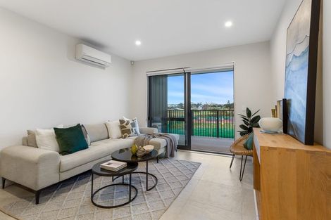 Photo of property in 5 Tana Way, Manurewa, Auckland, 2102