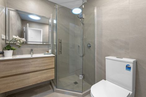 Photo of property in 50 Sandgate Avenue, Botany Downs, Auckland, 2010