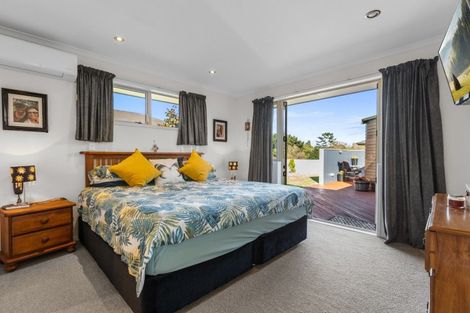 Photo of property in 73 Orion Drive, Welcome Bay, Tauranga, 3112